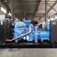 綿陽游仙進口發電機出租——400KW發電車租賃可隨時發電