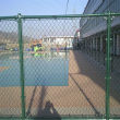 绿色口字型球场围网框架篮球场围网双层网球场围网厂家销售