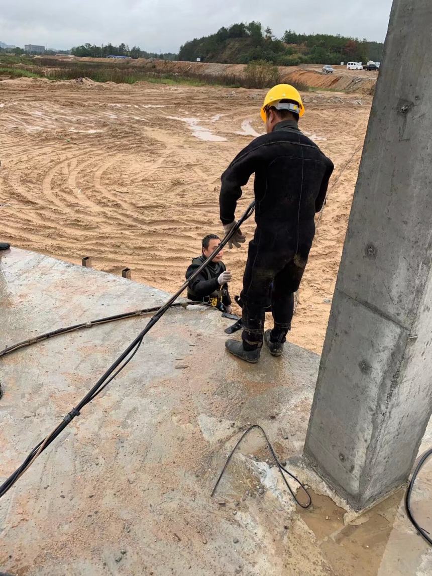 烟台市莱山区水下桥梁检测 团队