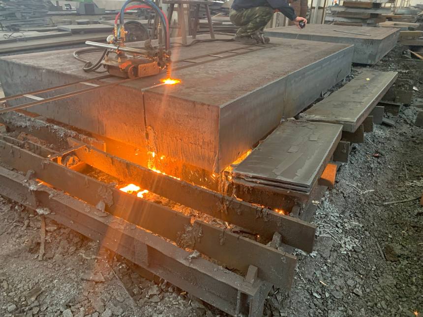 济宁微山中厚板切割厂垫板——90mm厚中厚板切割厂