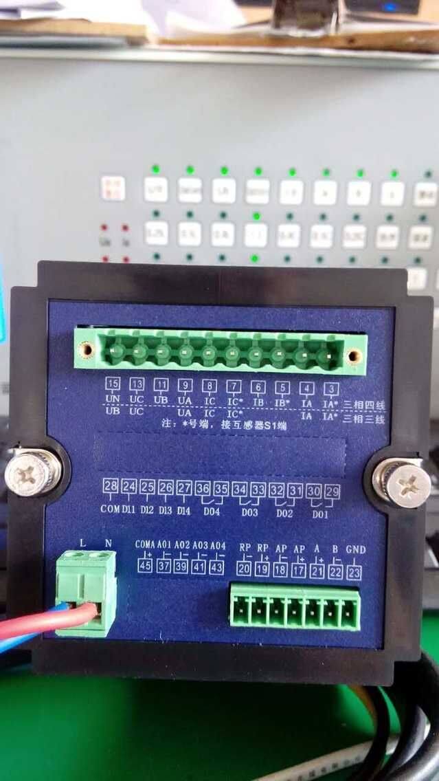 JCG9613U三相电压表