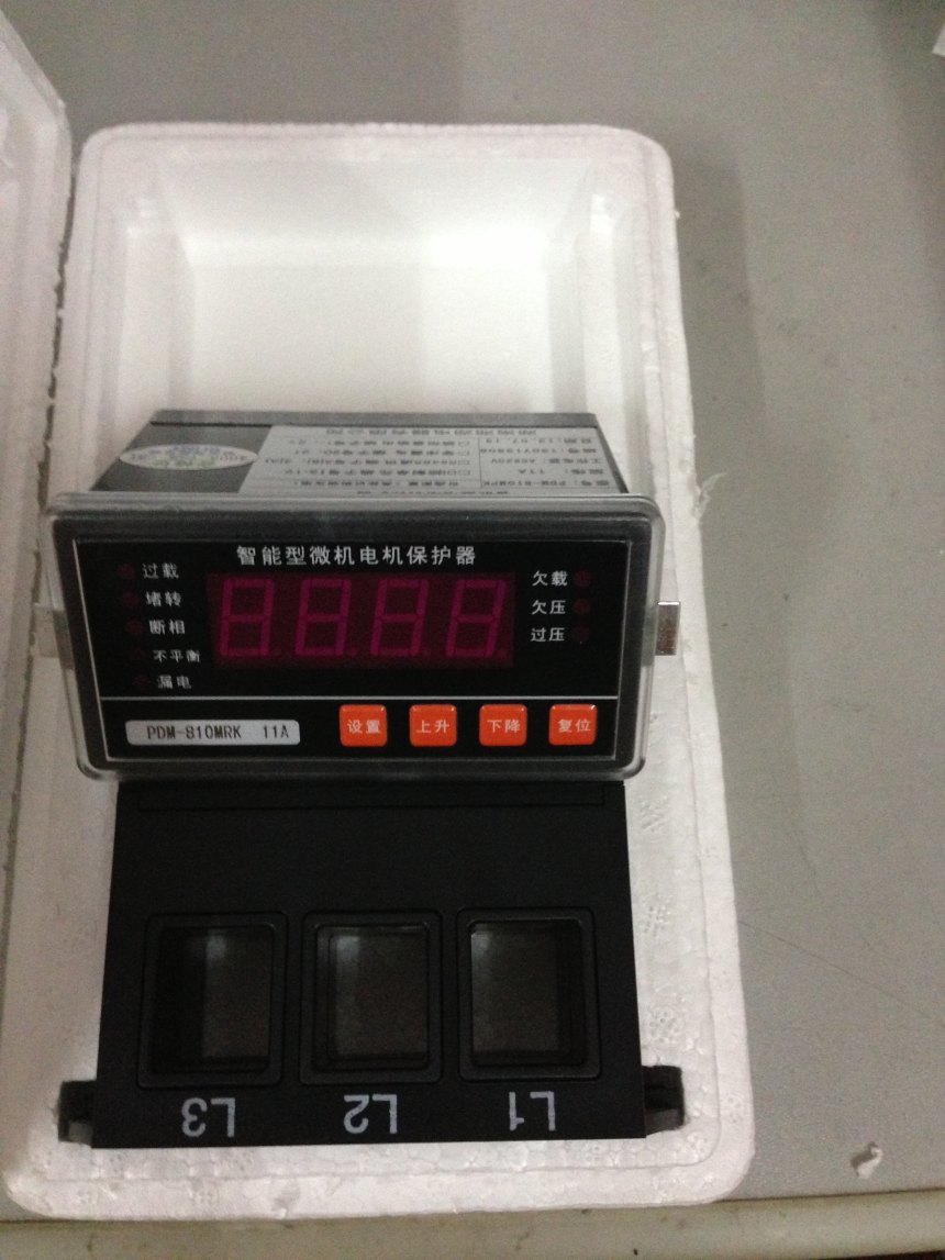 BH194U-3K4三相电压表